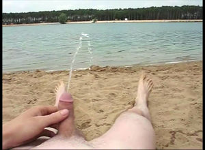 Czech stud urinate on public sea beach