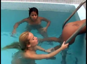 Fetish sapphic soles  in the pool